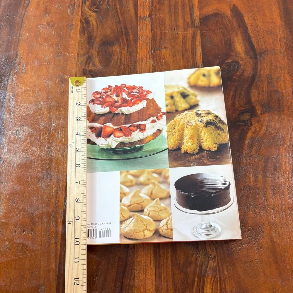 CakeLove How to Bake Cakes from Scratch Warren Brown Hardcover Cookbook 2008